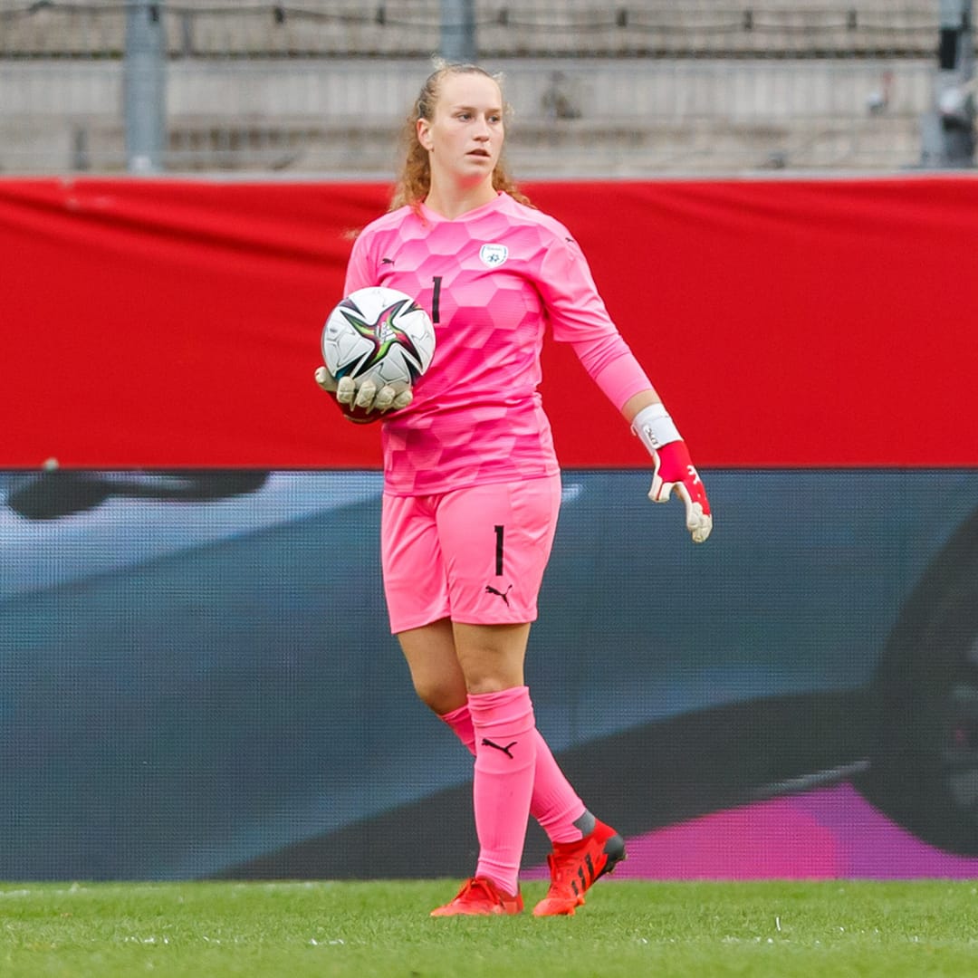 pink soccer goalie jersey