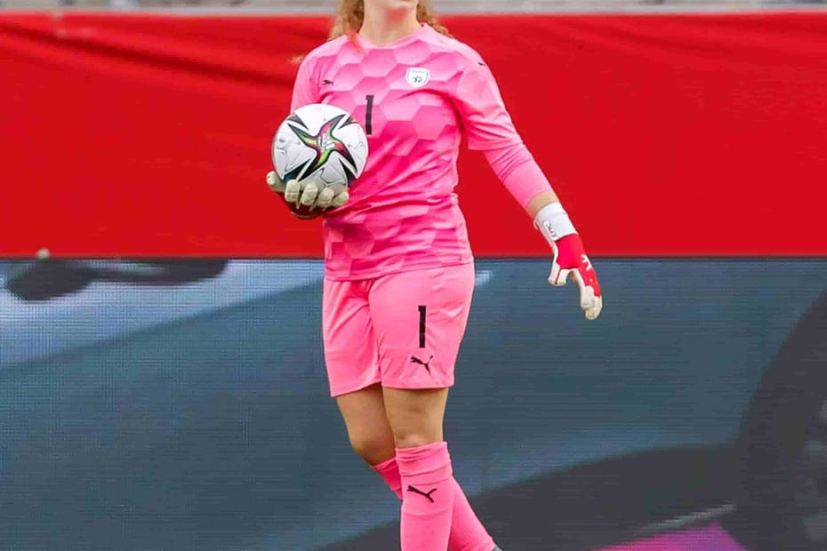 pink soccer goalie jersey